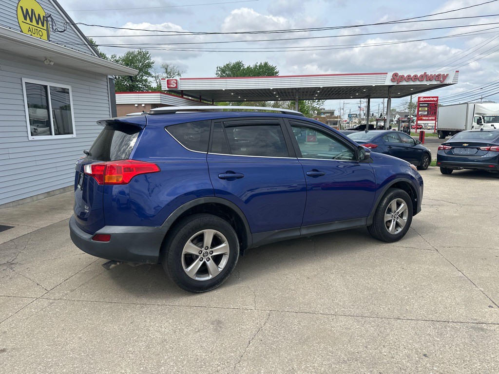 2015 Toyota Rav4 Image 2