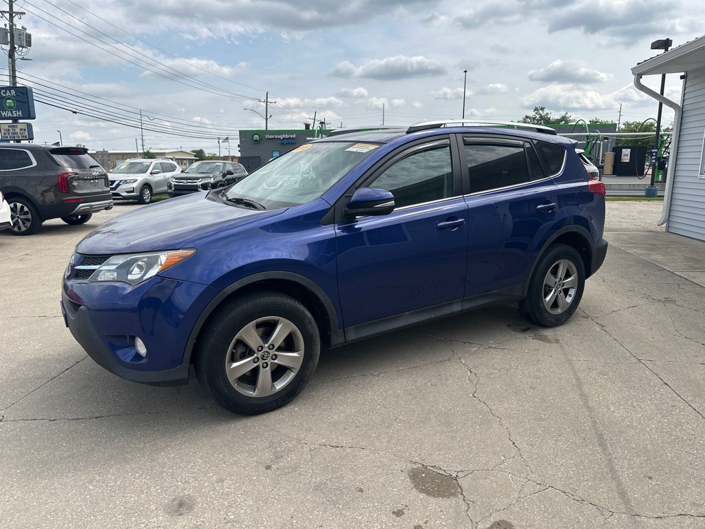 2015 Toyota Rav4 Image 4