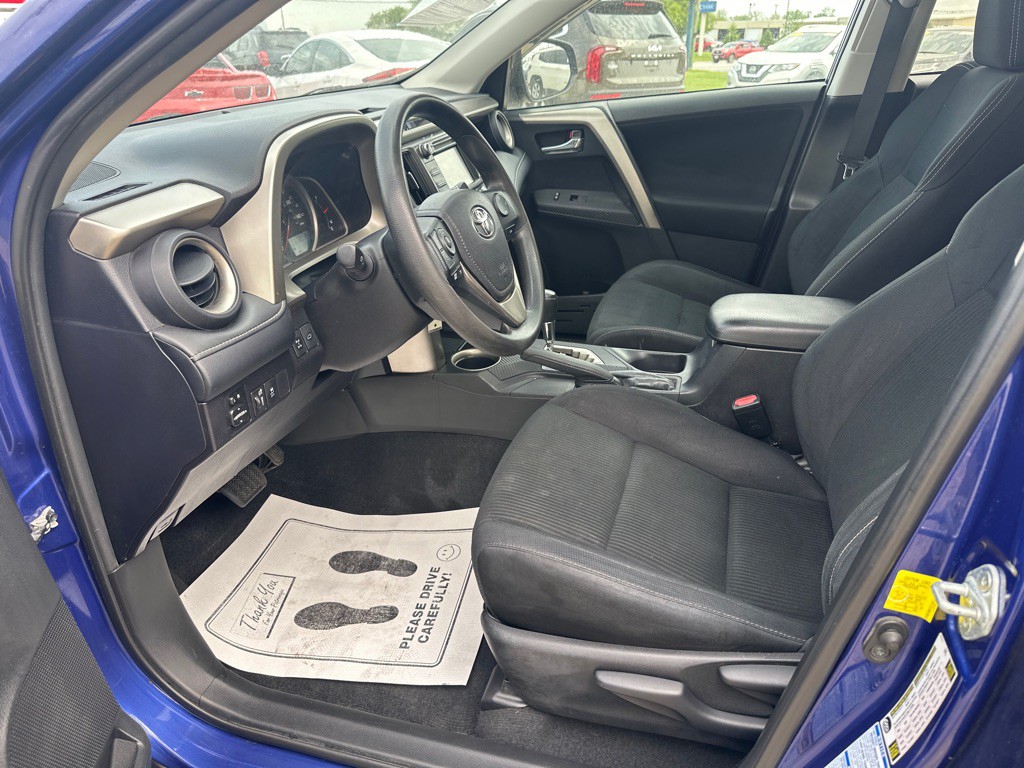 2015 Toyota Rav4 Image 10