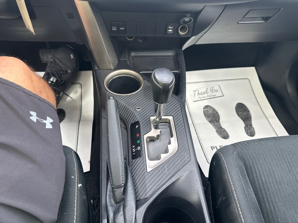 2015 Toyota Rav4 Image 13