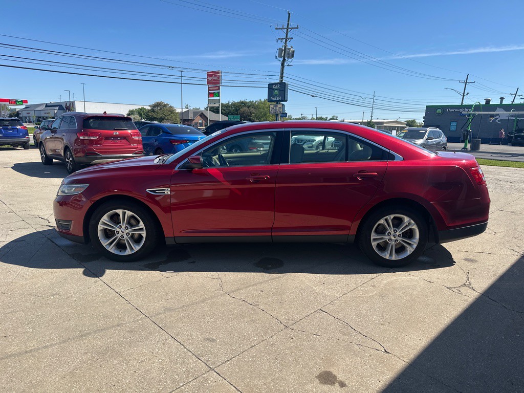 2014 Ford Taurus Image 3