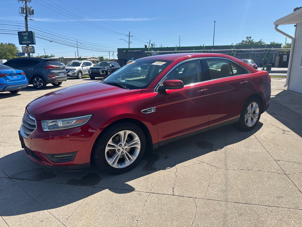 2014 Ford Taurus Image 4