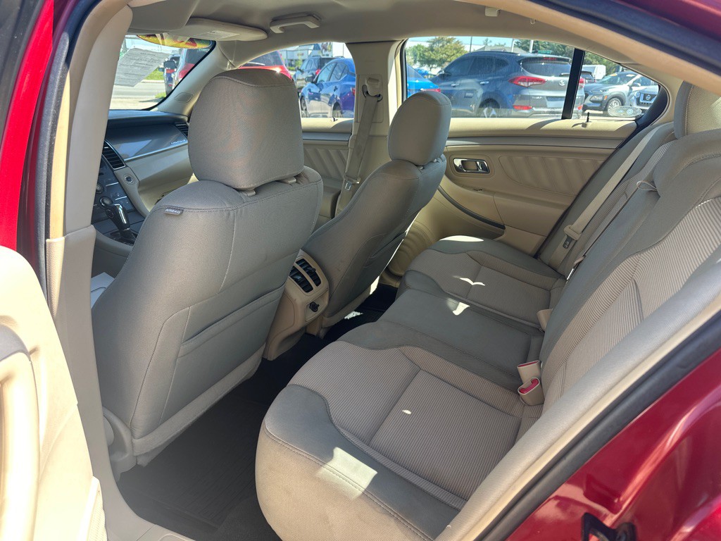 2014 Ford Taurus Image 7