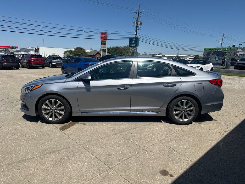 2016 Hyundai Sonata Image 3