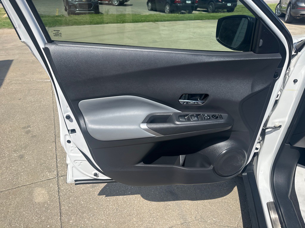 2021 Nissan Kicks Image 8
