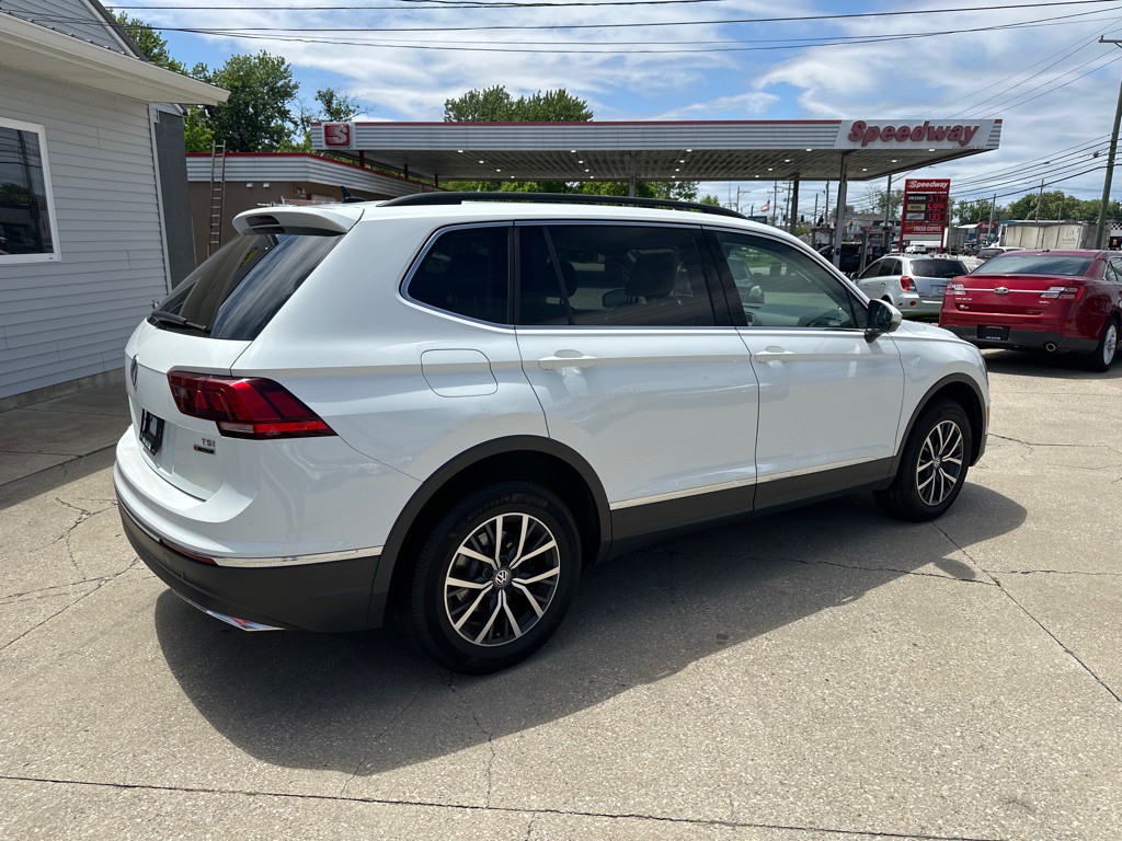 2018 Volkswagen Tiguan Image 2