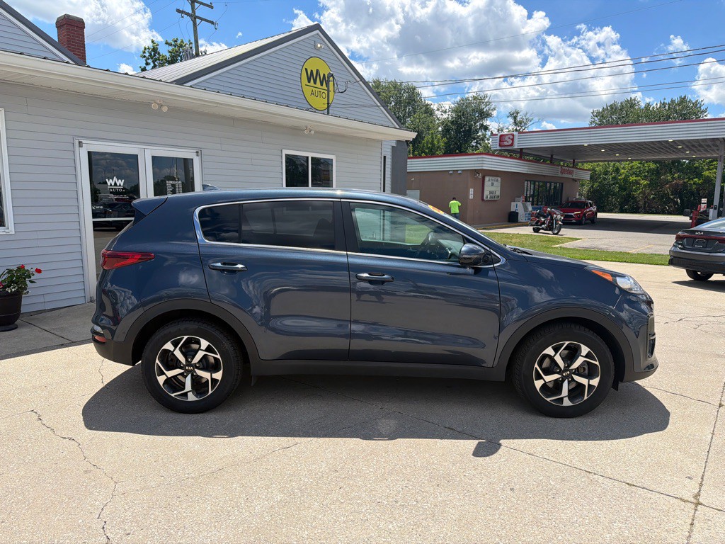 2021 Kia Sportage Image 1