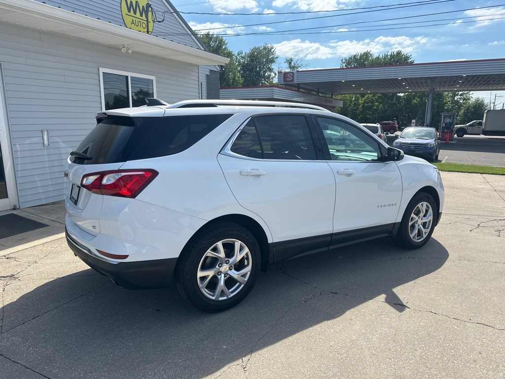 2019 Chevrolet Equinox Image 2