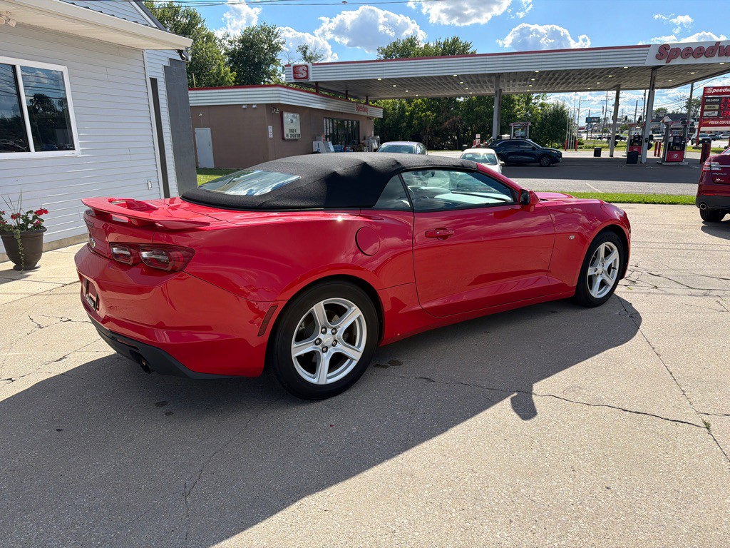 2020 Chevrolet Camaro Image 2