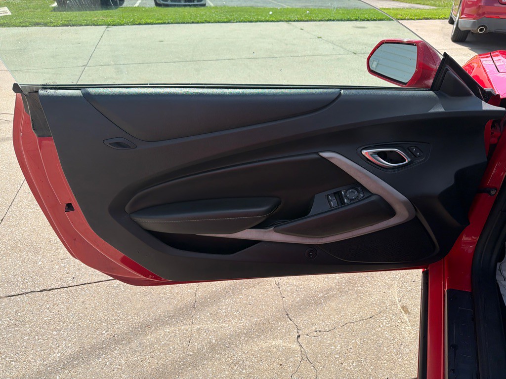 2020 Chevrolet Camaro Image 7