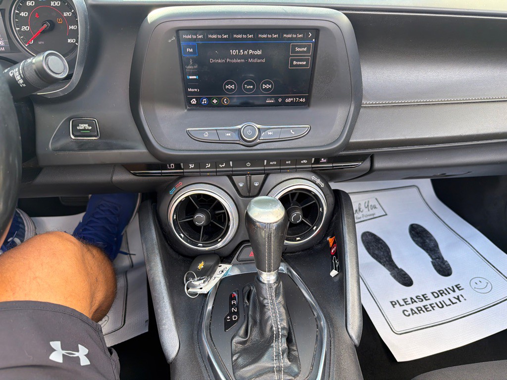 2020 Chevrolet Camaro Image 12