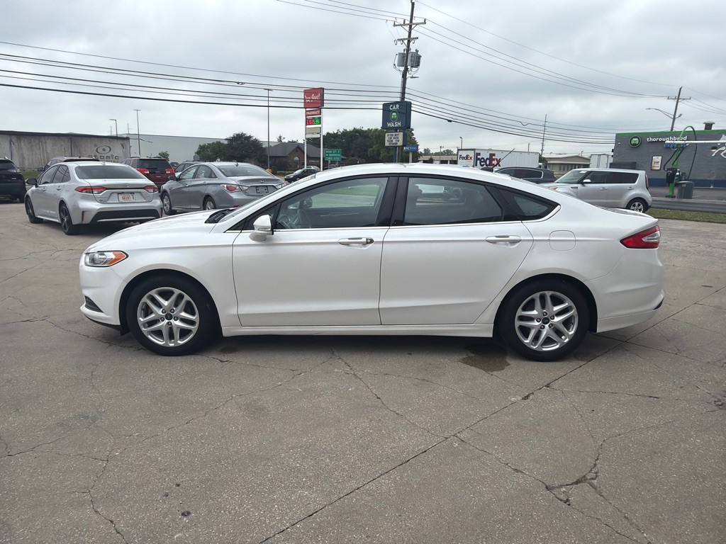 2016 Ford Fusion Image 3