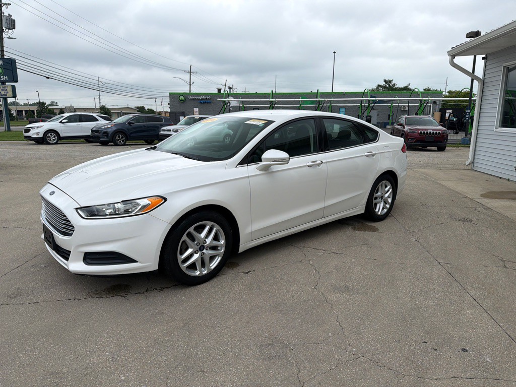 2016 Ford Fusion Image 4