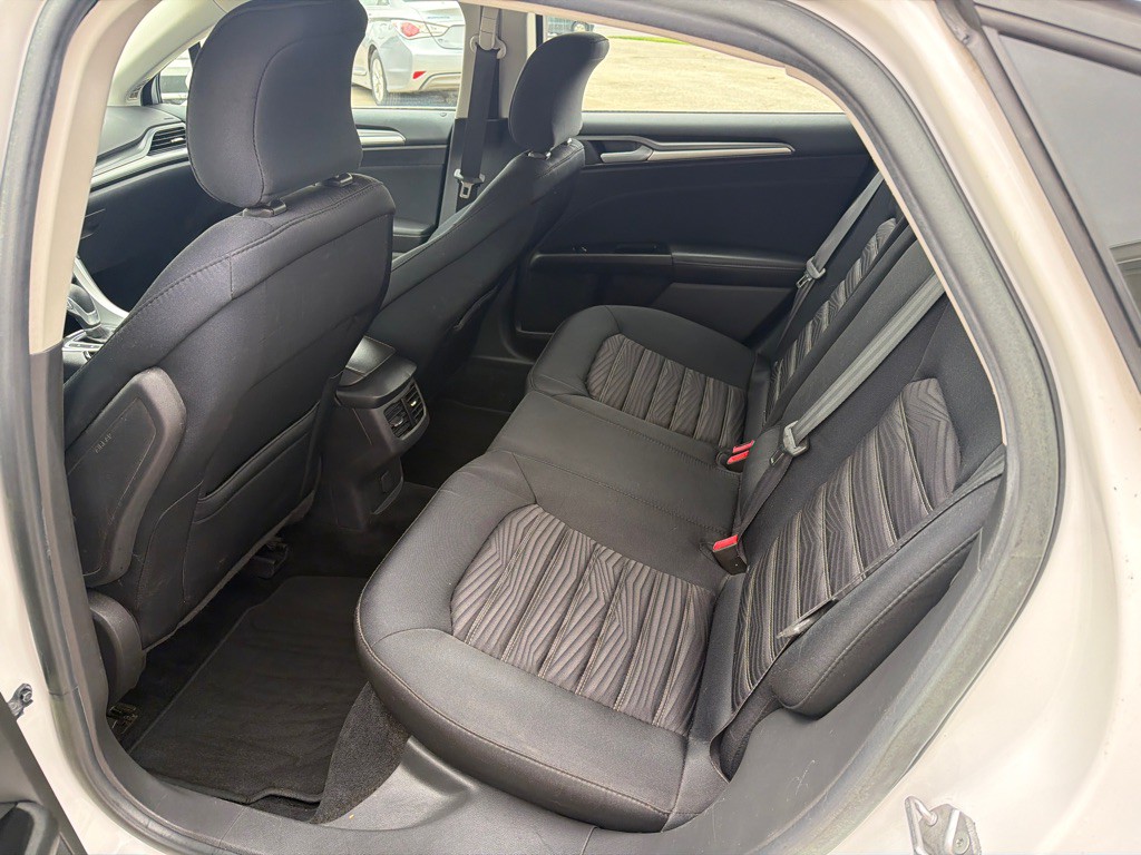 2016 Ford Fusion Image 7