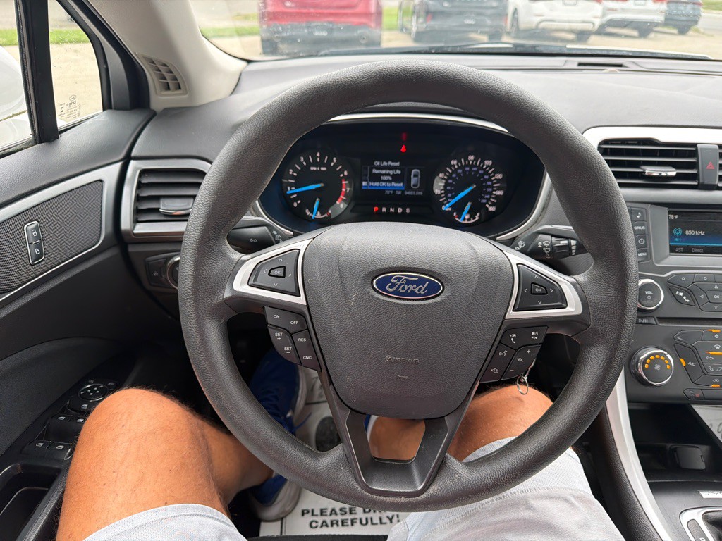 2016 Ford Fusion Image 10