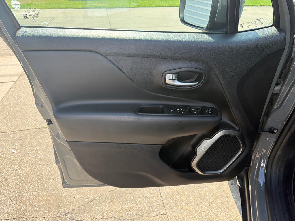 2020 Jeep Renegade Image 8