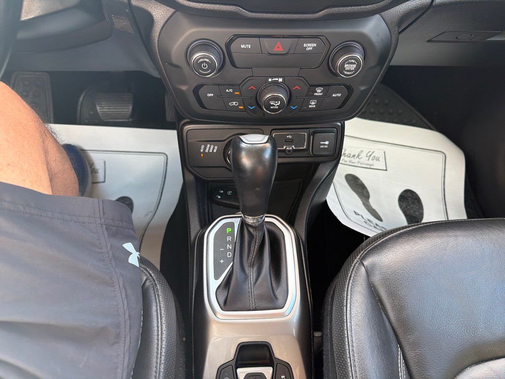 2020 Jeep Renegade Image 12