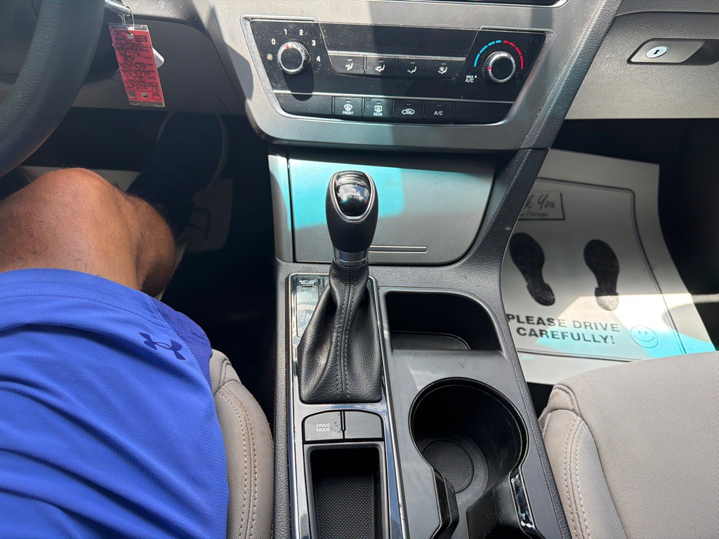 2017 Hyundai Sonata Image 12