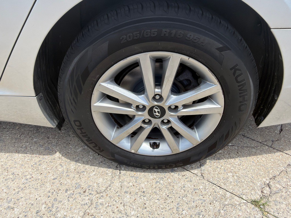 2017 Hyundai Sonata Image 13