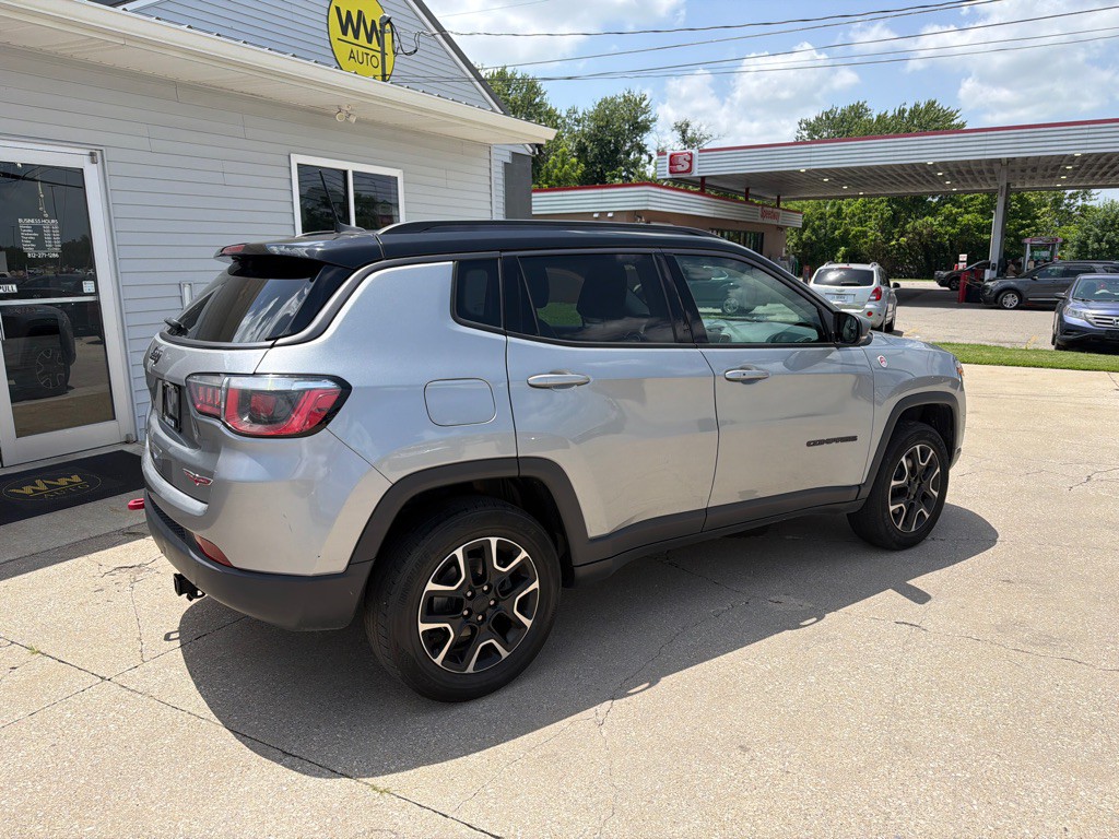 2020 Jeep Compass Image 2