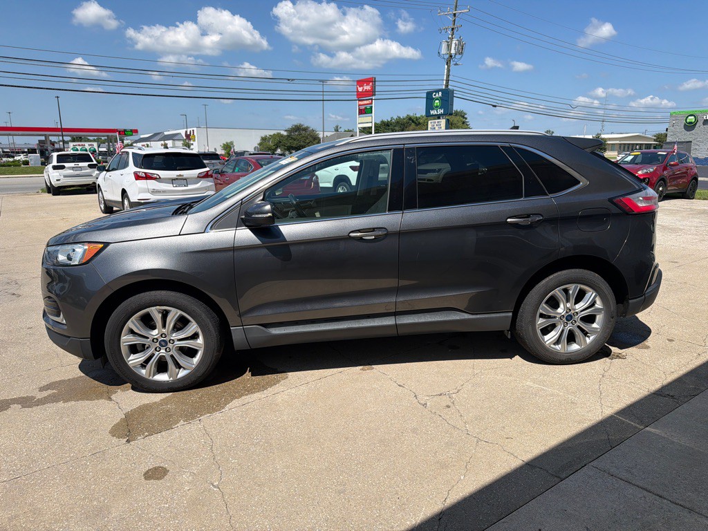 2020 Ford Edge Image 3