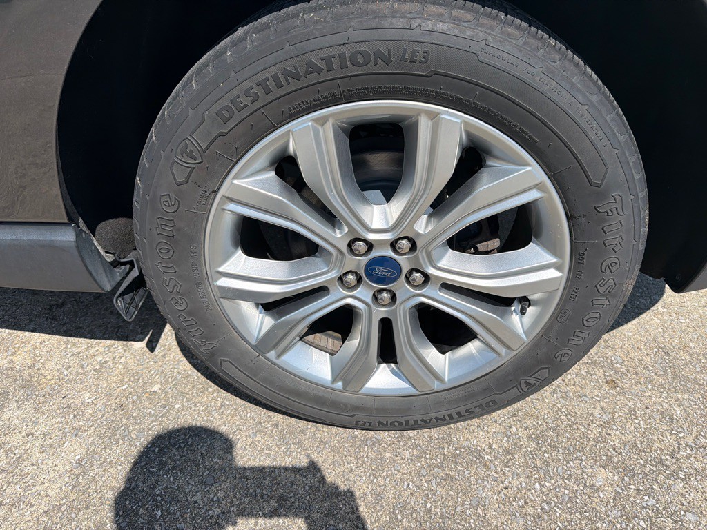 2020 Ford Edge Image 14