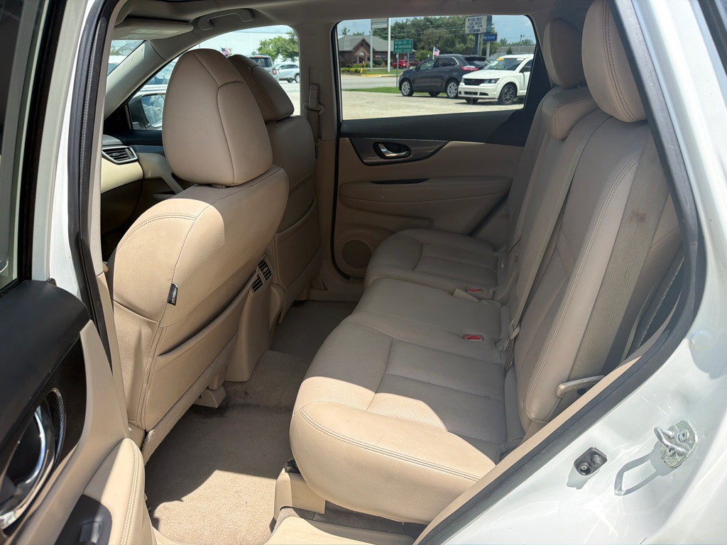2015 Nissan Rogue Image 7