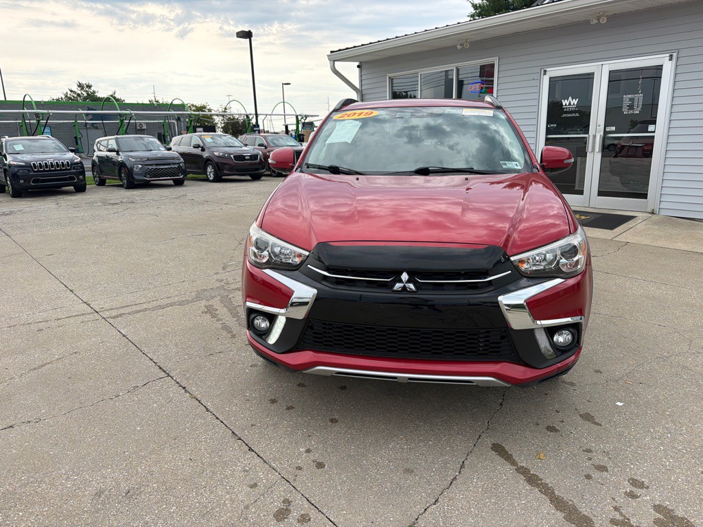 2019 Mitsubishi Outlander Image 5