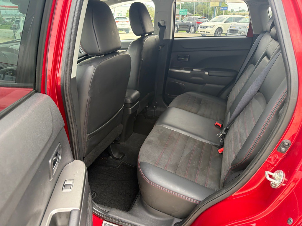 2019 Mitsubishi Outlander Image 7