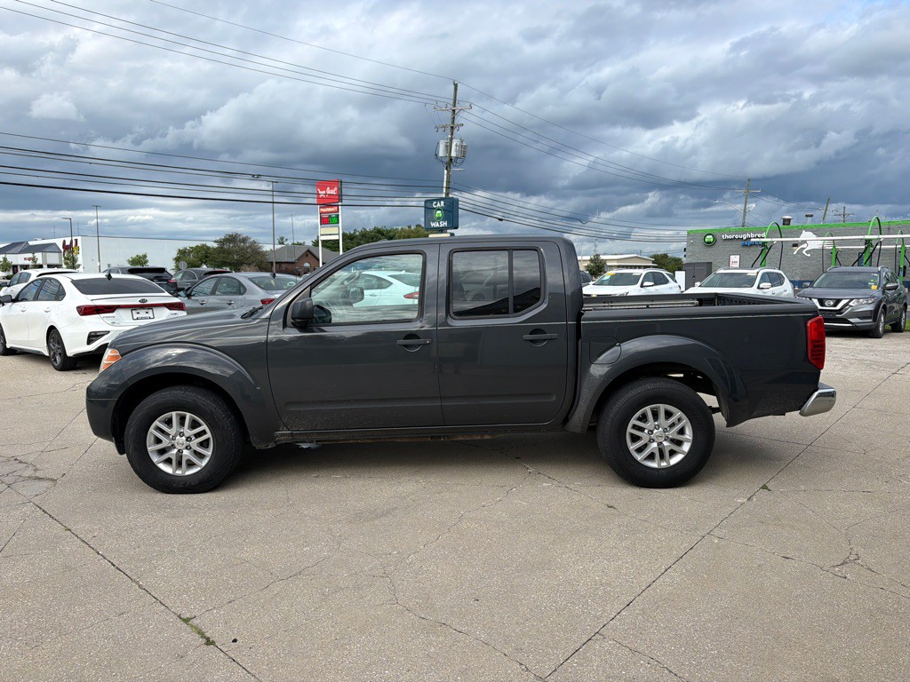 2015 Nissan Frontier Image 1