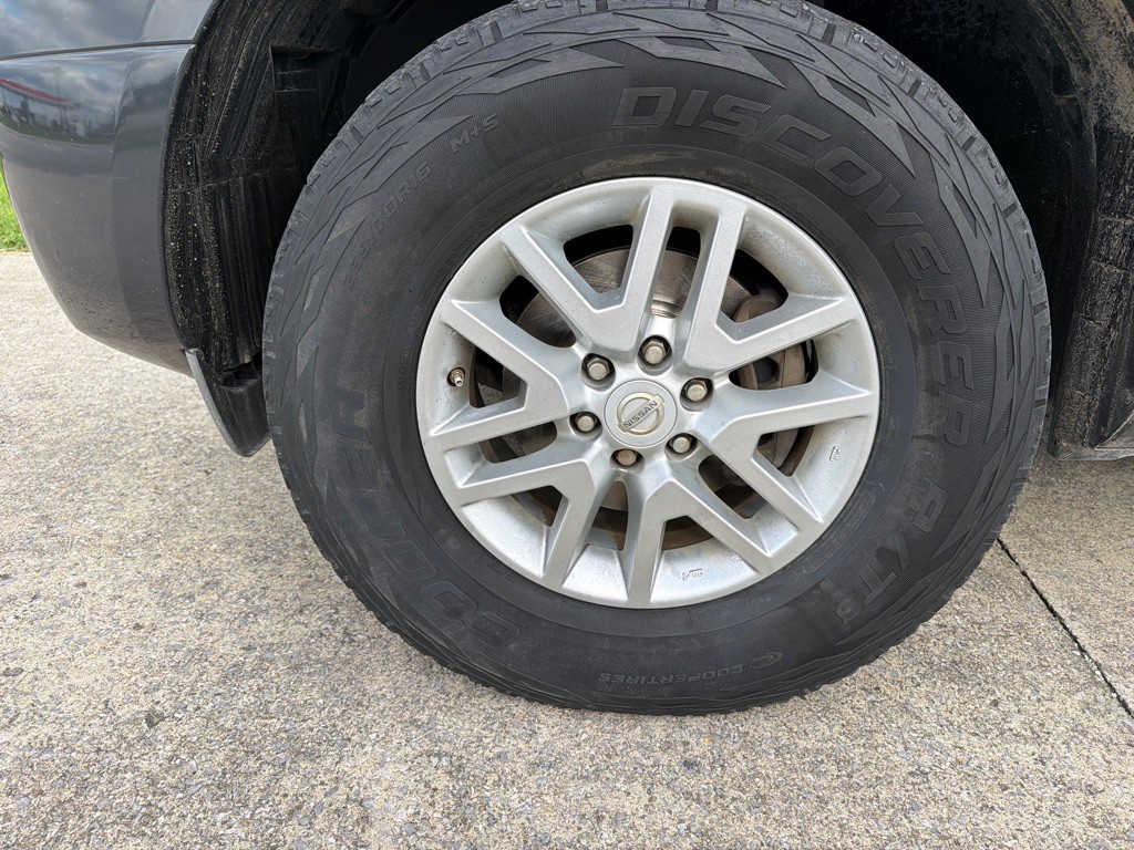 2015 Nissan Frontier Image 13