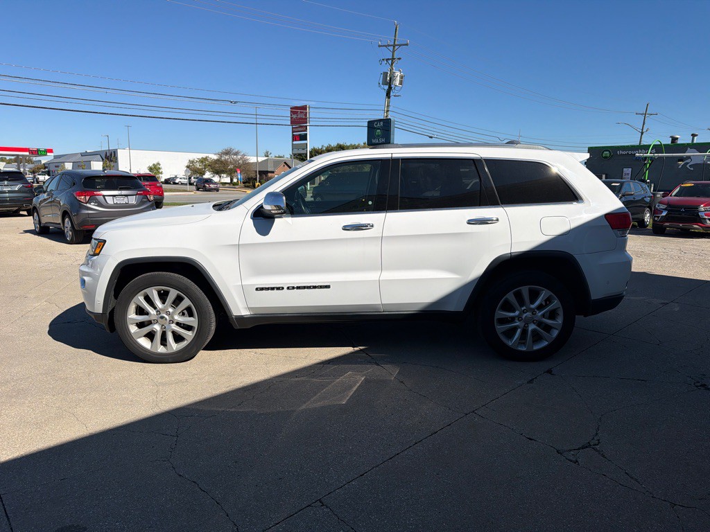 2017 Jeep Grand Cherokee Image 3