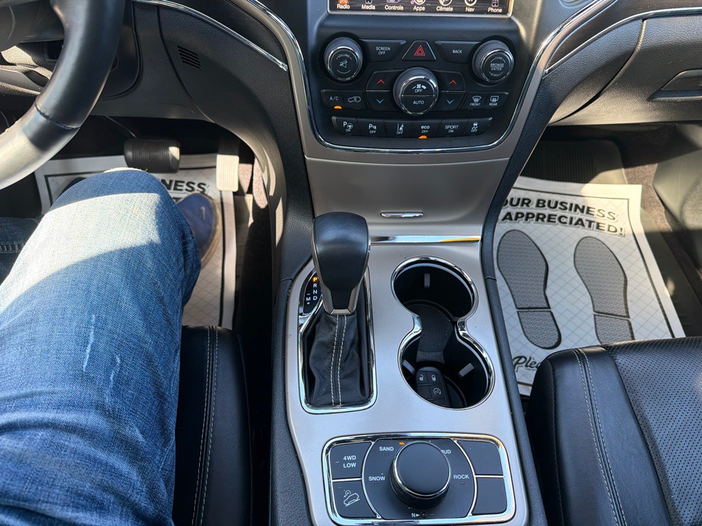 2017 Jeep Grand Cherokee Image 13