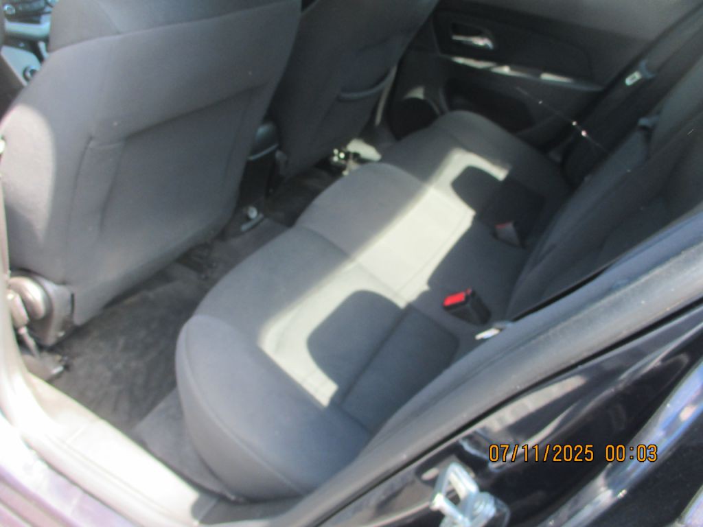 2015 Chevrolet Cruze Image 7