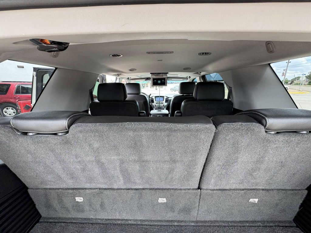 2019 Chevrolet Tahoe Image 12