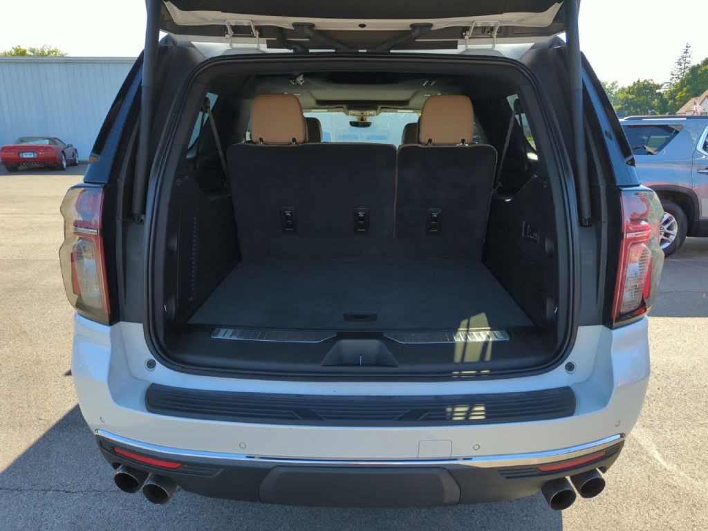 2021 Chevrolet Suburban Image 10