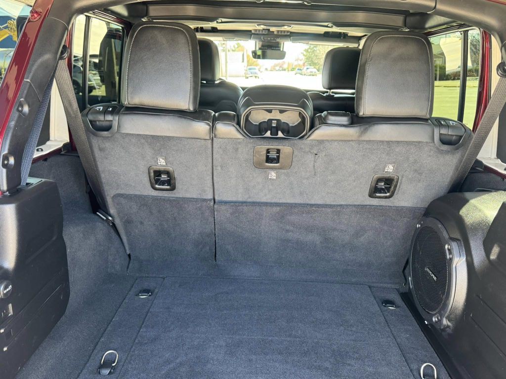 2021 Jeep Wrangler Image 12