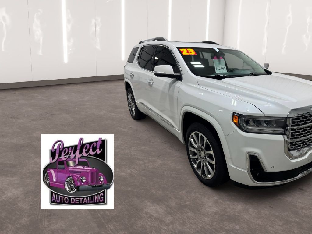2023 GMC Acadia Image 3