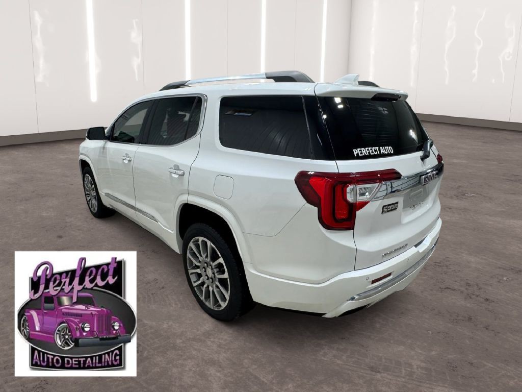 2023 GMC Acadia Image 4