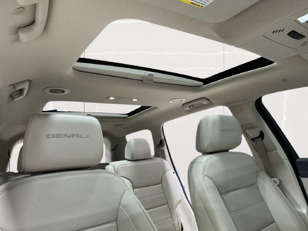 2023 GMC Acadia Image 14