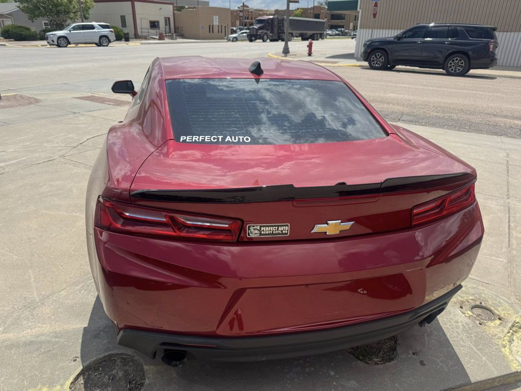 2018 Chevrolet Camaro Image 3