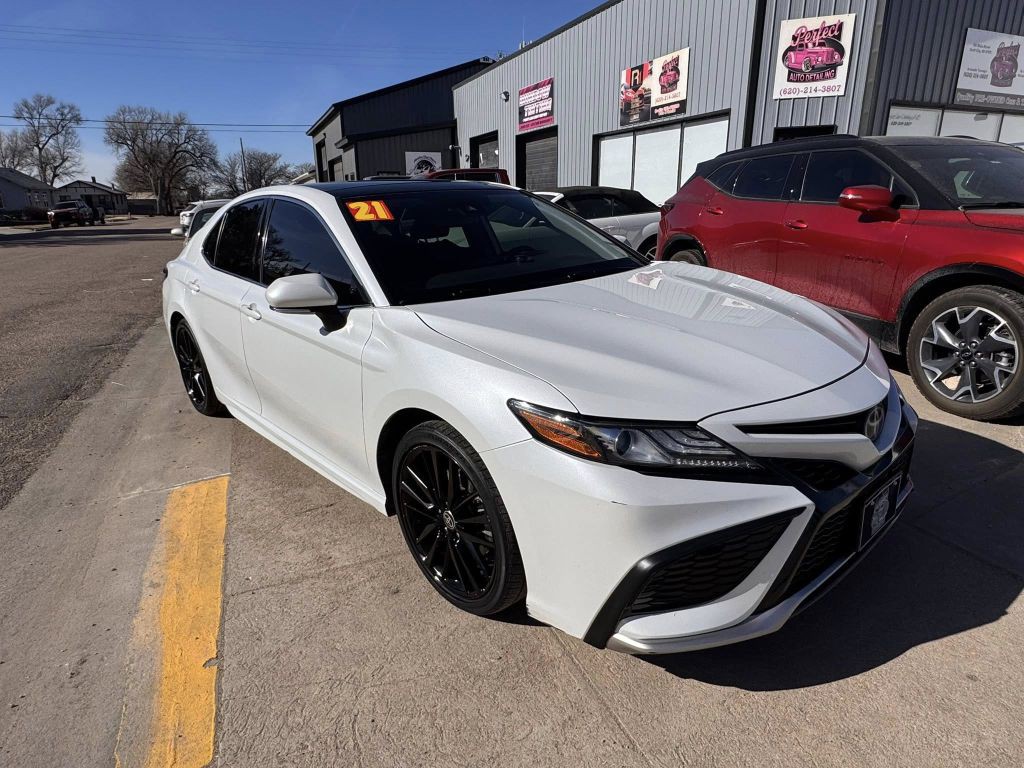 2021 Toyota Camry Image 1