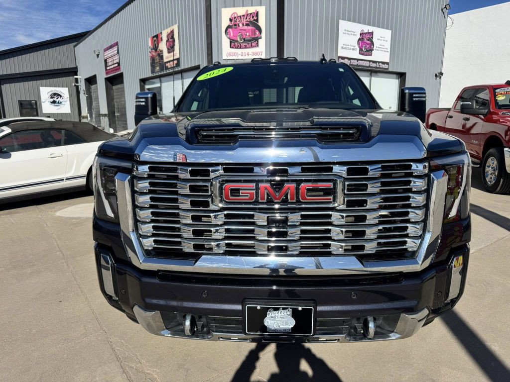 2024 GMC Sierra Image 7