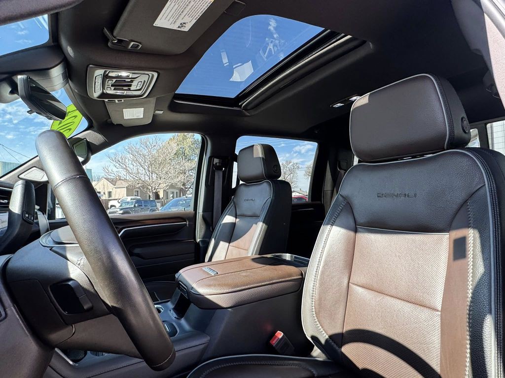 2024 GMC Sierra Image 9