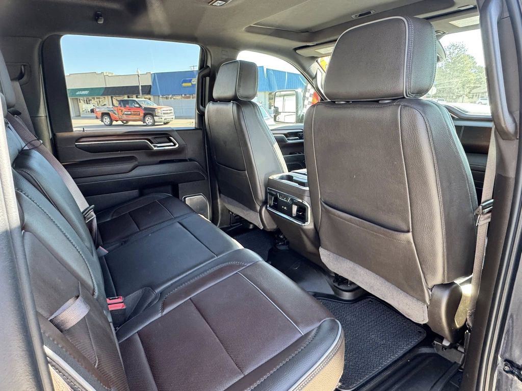 2024 GMC Sierra Image 11