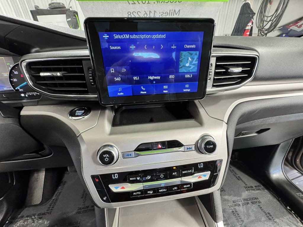 2021 Ford Explorer Image 11