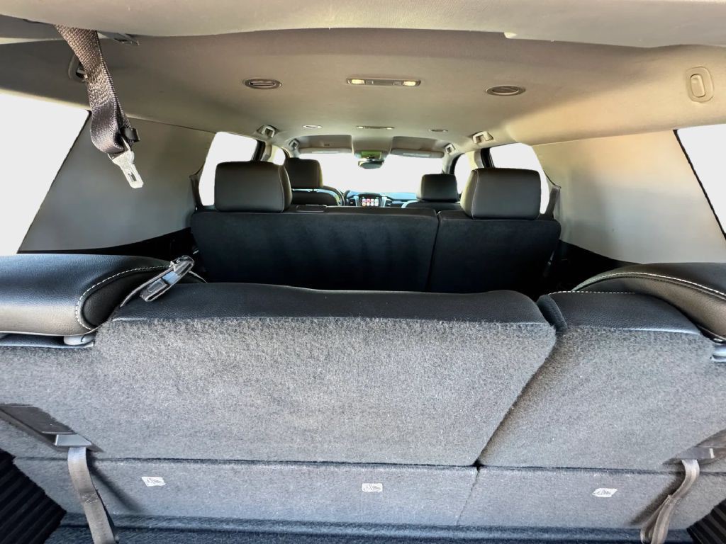 2015 Chevrolet Tahoe Image 12