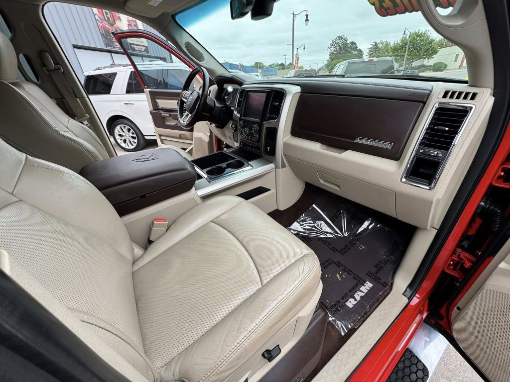2015 RAM 2500 Image 12