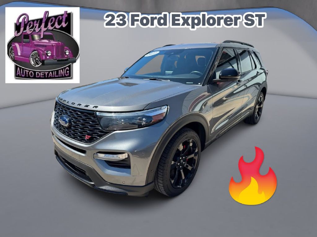 2023 Ford Explorer Image 1