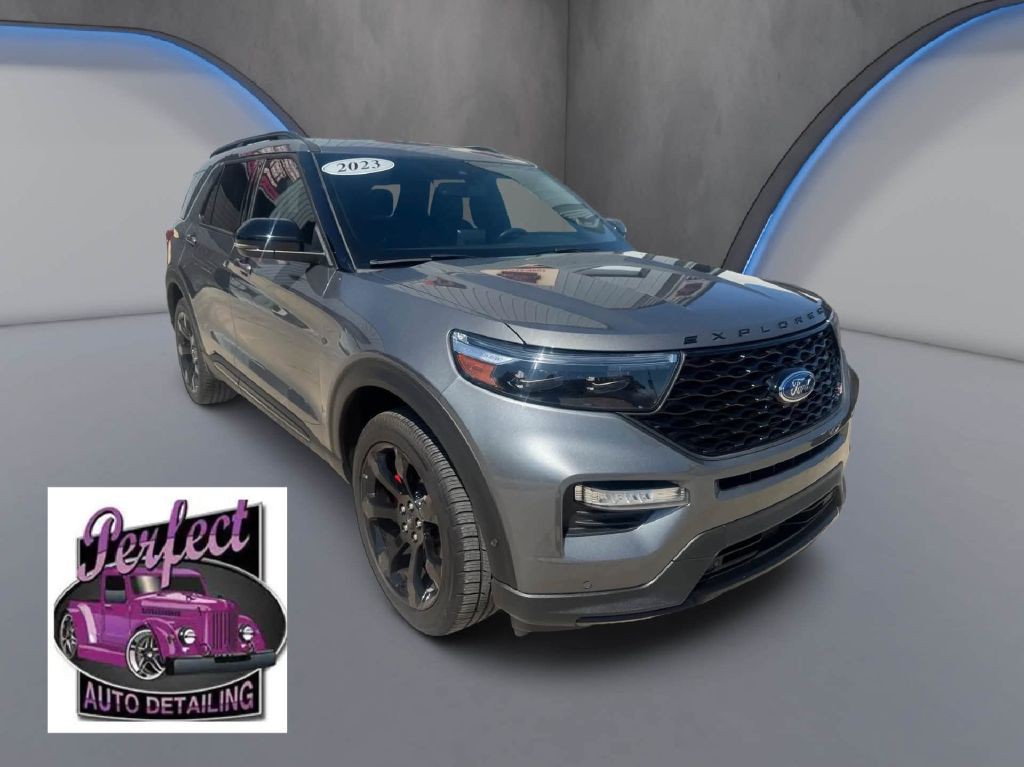 2023 Ford Explorer Image 3